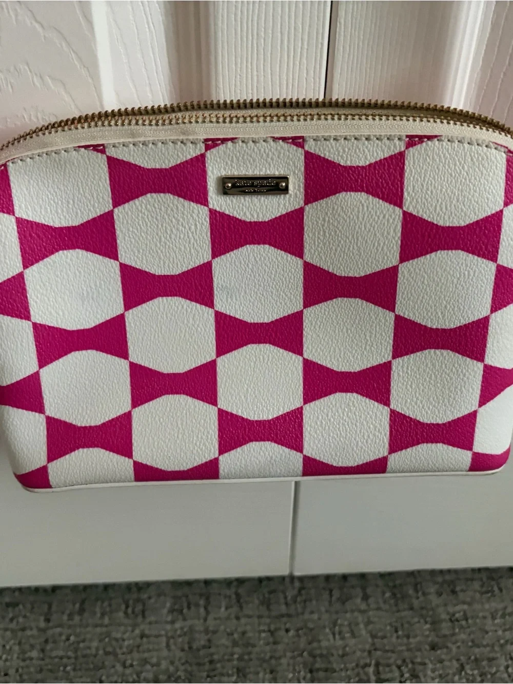 kate spade White and Hot Pink Geometric Purse